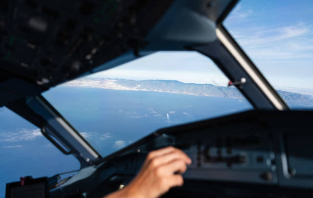istock Cockpit view of an aircraft turning in flight 1638772527