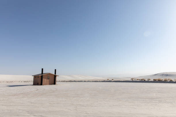 istock Small hut with nothing around in White Sands National Park 1638779608