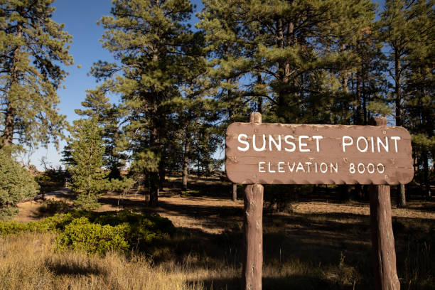 istock Sunset Point Sign at Bryce Canyon National Park 1638782407
