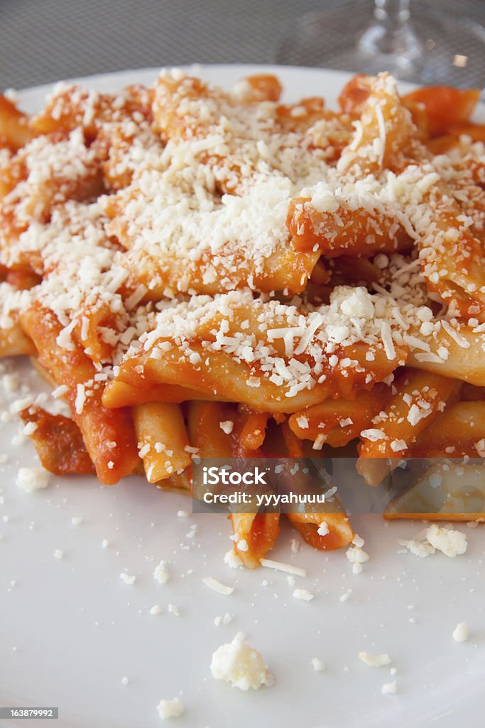 Italiano penne com Molho de Tomate e parmisan - Royalty-free Alimentação Saudável Foto de stock