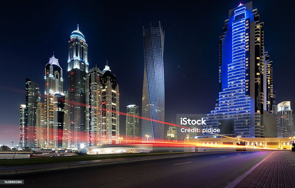 Marina de Dubaï dans la nuit - Photo de Architecture libre de droits