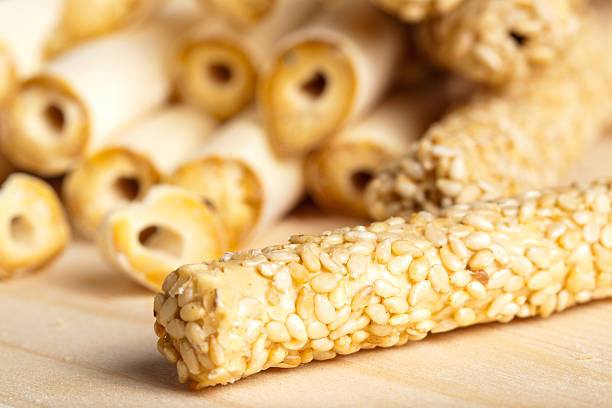 istock honey and caramel cylinder snack 163881874
