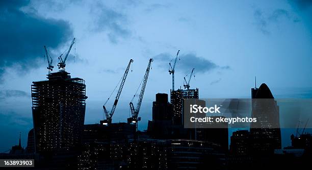 Skyline Di Londra - Fotografie stock e altre immagini di Affari internazionali - Affari internazionali, Alba - Crepuscolo, Ambientazione esterna