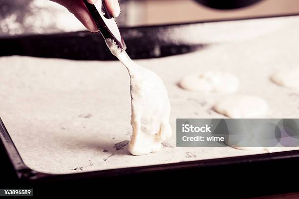 Cozinhar Bolo Almomds - Fotografias de stock e mais imagens de Amêndoa - Amêndoa, Bolacha, Bolo - Sobremesa