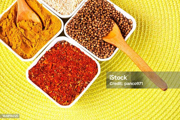 Especia Foto de stock y más banco de imágenes de Alimento - Alimento, Alimento conservado, Alimentos deshidratados
