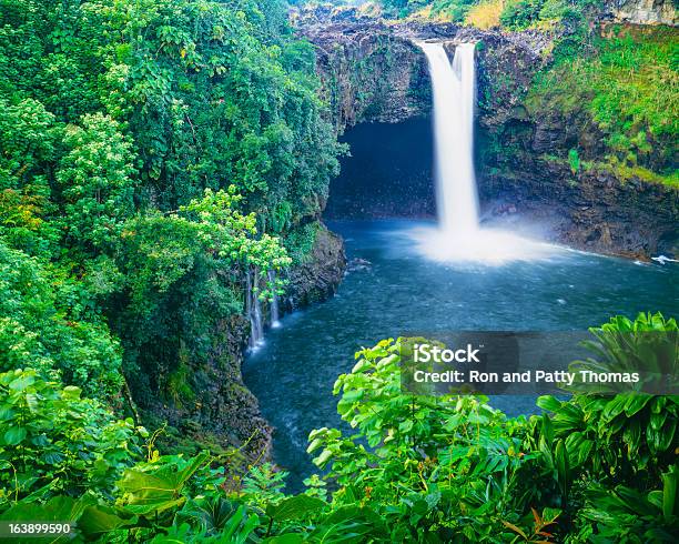 Photo libre de droit de Rainbow Falls À Hawaï banque d'images et plus d'images libres de droit de Big Island - Îles Hawaï - Big Island - Îles Hawaï, Îles Hawaï, Honolulu