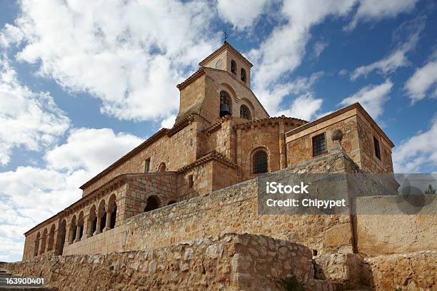 Foto de Igreja De Nuestra Señora Del Rivero e mais fotos de stock de Abside - Abside, Arco - Característica arquitetônica, Arquitetura