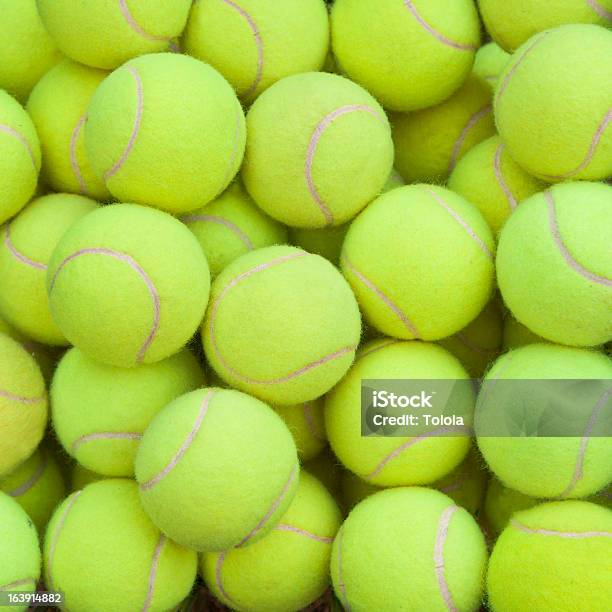 Pelotas De Tenis Foto de stock y más banco de imágenes de Abstracto - Abstracto, Amarillo - Color, Bola de Tenis