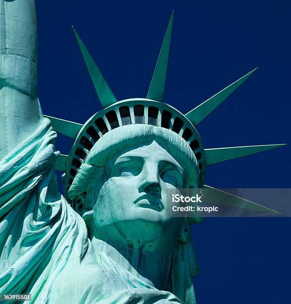 Photo libre de droit de La Statue De La Liberté banque d'images et plus d'images libres de droit de Adulte - Adulte, Architecture, Beauté