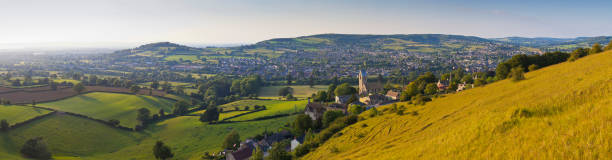 istock Idyllic rural, Cotswolds UK 163929935