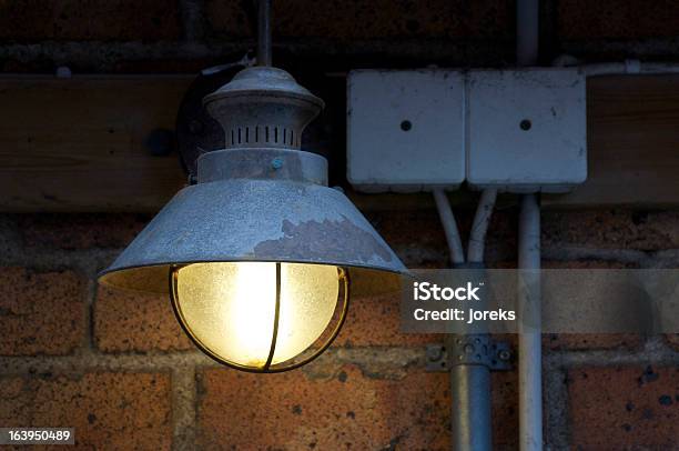 De Luz - Fotografias de stock e mais imagens de Amarelo - Amarelo, Antigo, Ao Ar Livre