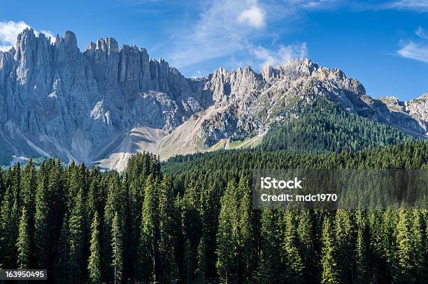 Гора Latemar Dolomiti — стоковые фотографии и другие картинки Горный хребет Латемар - Горный хребет Латемар, Без людей, Больцано - Италия