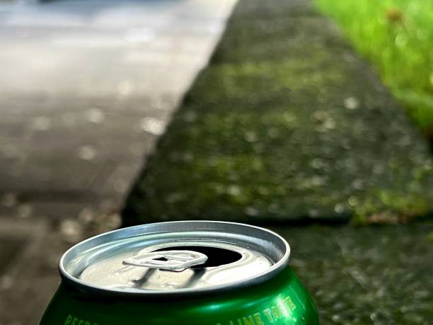istock The top of a soft drinks can 1639663664