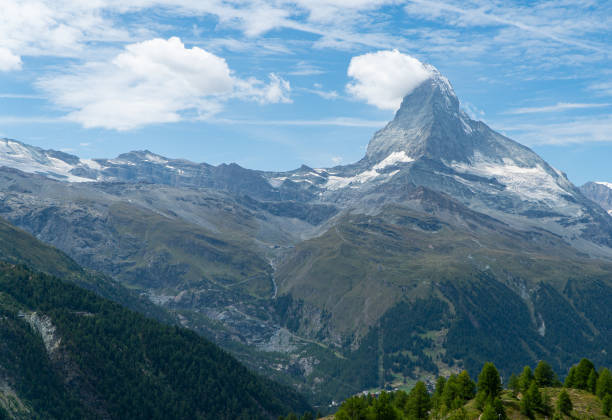 istock view of the Matterhorn 1639733108