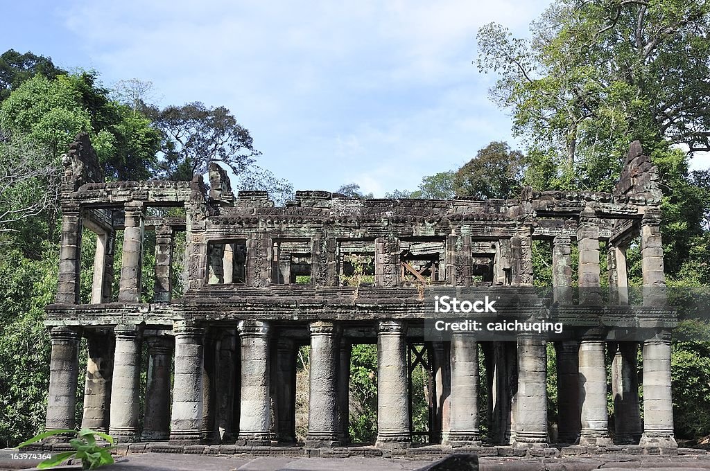 Depositarry z mnich wiadomości w Preah Khan - Zbiór zdjęć royalty-free (Angkor Wat)