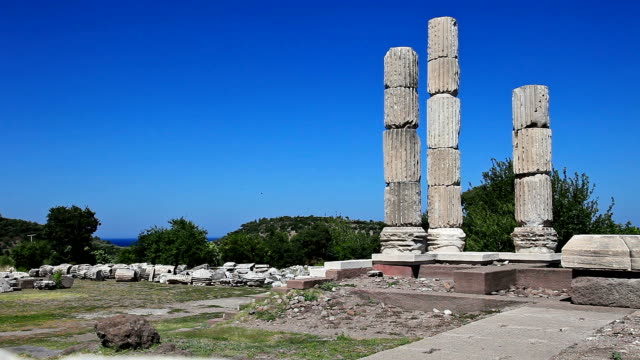 HD: Temple of Apollon Smintheus, Canakkale, Turkey