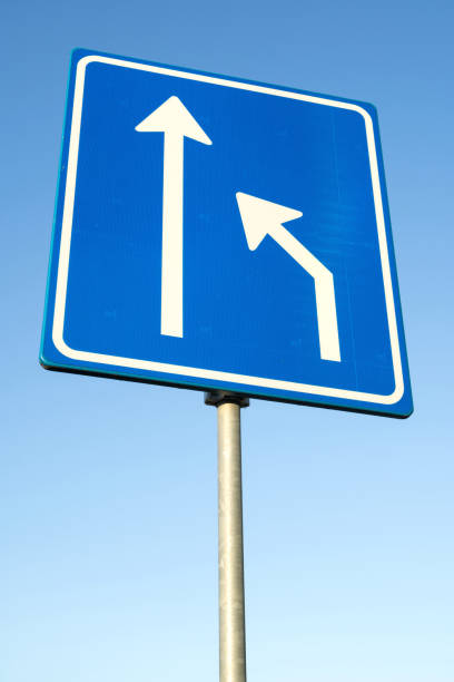 istock Dutch road sign: end of lane 1639884456