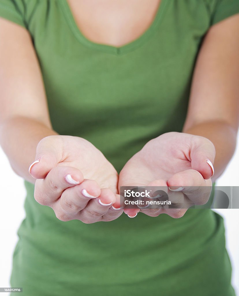 Femme mains vide - Photo de Mettre ses mains en coupe libre de droits