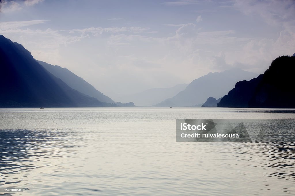 Lac de brienz - Photo de Alpes européennes libre de droits