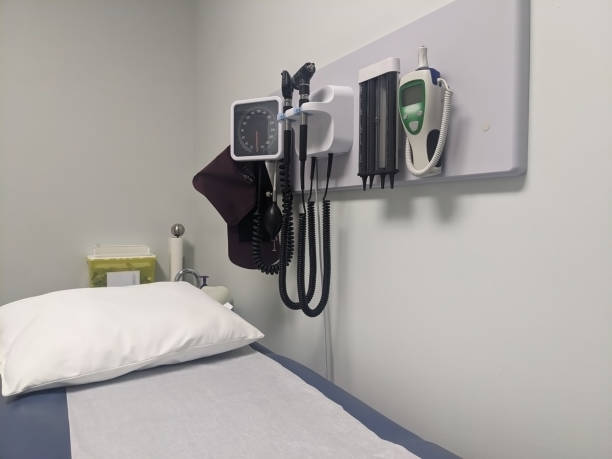 istock Doctor Examination Room Ready for Patient 1640311163