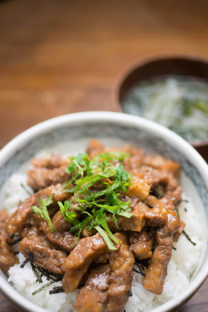 istock Japanese Uisine Sure iku-don 164045128