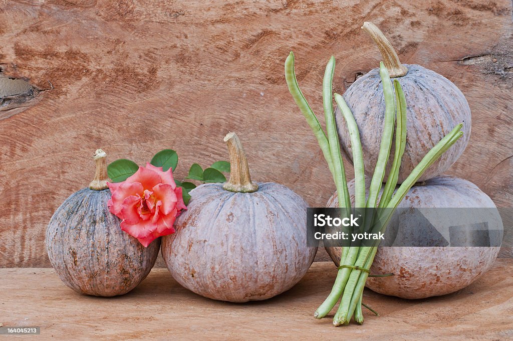 pumpkins, flores y caupí - Foto de stock de Alimento libre de derechos