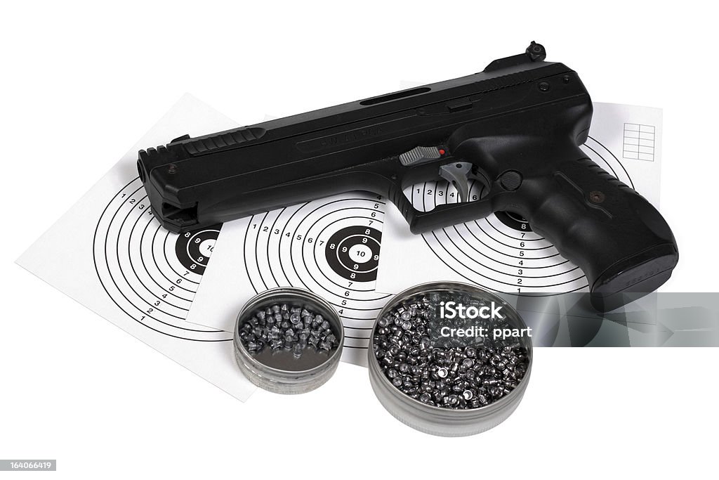 Eine Waffe und gun-shield und der Brennstofftabletten ohne Belang in box - Lizenzfrei Ausrüstung und Geräte Stock-Foto