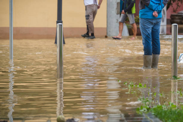 istock Floods in the city streets 1640684969