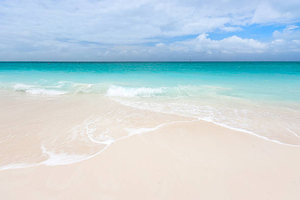 Caribbean sea Stunning beach at Caribbean Providenciales island in Turks and Caicos Grace Bay stock pictures, royalty-free photos & images