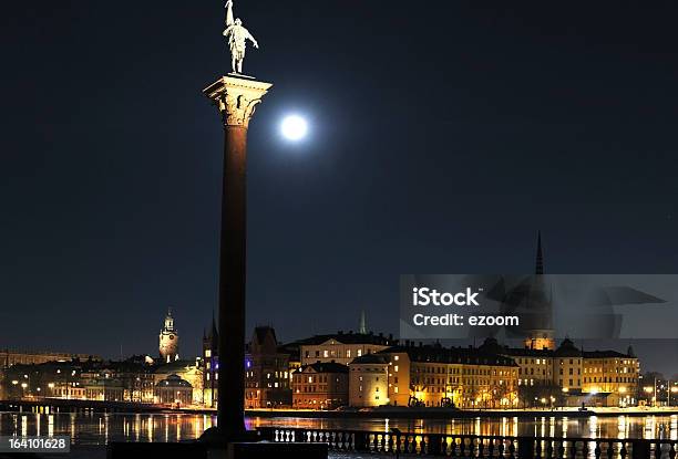 Photo libre de droit de Stockholm La Vieille Ville De Nuit banque d'images et plus d'images libres de droit de Architecture - Architecture, Baie - Eau, Bleu