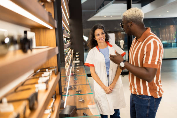 istock Man buying glasses in the store 1641046833