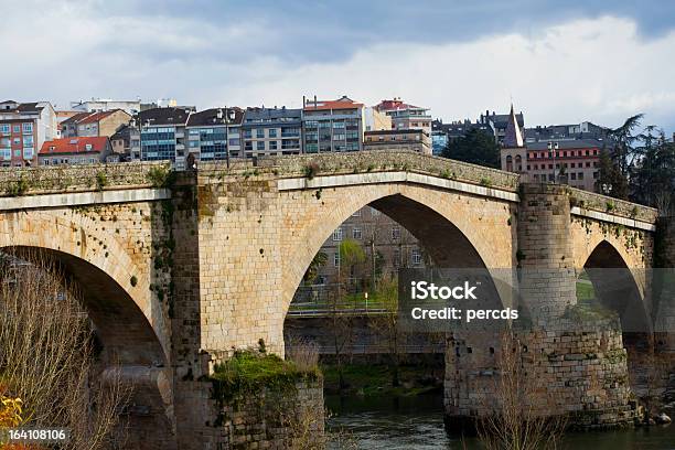 Ponte Romana Em Ourensespainprovinceskgm Espanha - Fotografias de stock e mais imagens de Monumento
