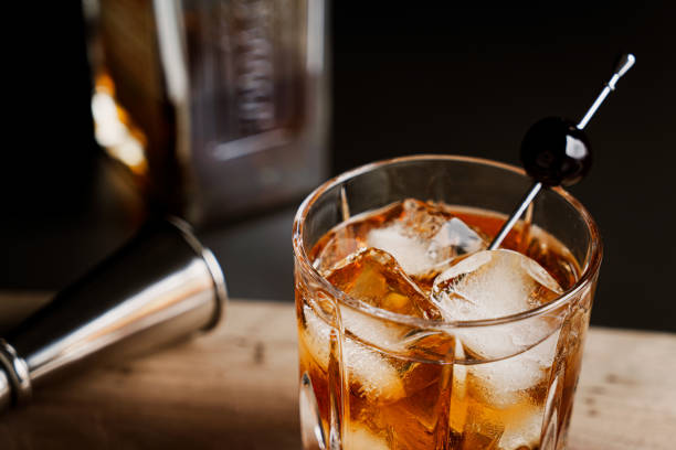 istock Manhattan Cocktail on the Rocks 1641109582