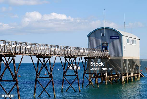 Estação De Salvavidas Em Selsey Sussex Inglaterra - Fotografias de stock e mais imagens de Anda