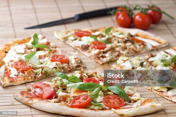 Doner Kebab Pizza - Fotografie stock e altre immagini di Pizza - Pizza, Spiedino, Alimentazione non salutare
