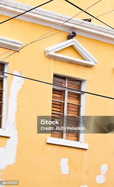 Arquitectura Caribeña Foto de stock y más banco de imágenes de Alambre - Alambre, Amarillo - Color, Arquitectura