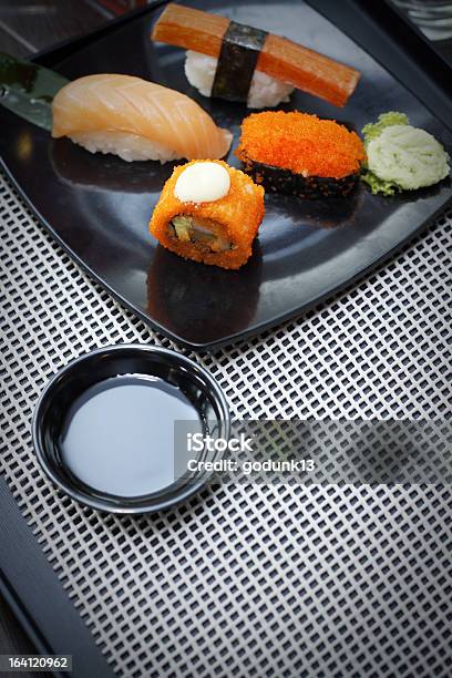 스시 검은 보관통 건강한 식생활에 대한 스톡 사진 및 기타 이미지 - 건강한 식생활, 그릇, 동아시아 문화