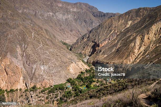 に Colca Canyon のオアシス - アレキパ地方のストックフォトや画像を多数ご用意 - アレキパ地方, アンデス山脈, エクストリームスポーツ