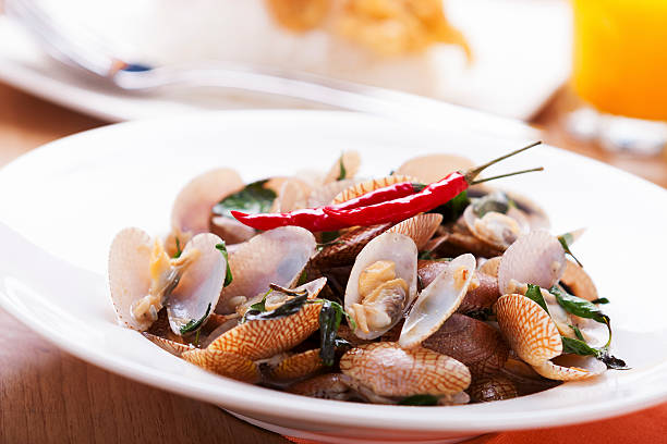 istock Thai food Stir Fried Clams 164143098
