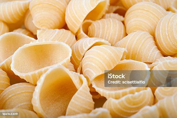 Conchiglie - Fotografie stock e altre immagini di Alimentazione sana - Alimentazione sana, Carboidrato - Cibo, Cibi e bevande