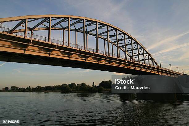 Photo libre de droit de Pont De La Rivière banque d'images et plus d'images libres de droit de Eau - Eau, Fleuve et rivière, Horizontal