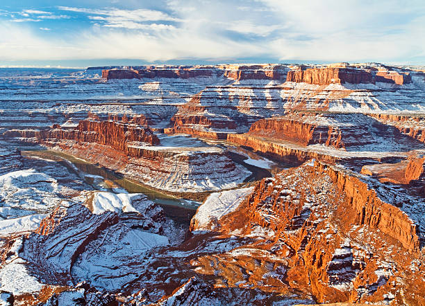 istock Colorado River Gooseneck in Winter 164154963