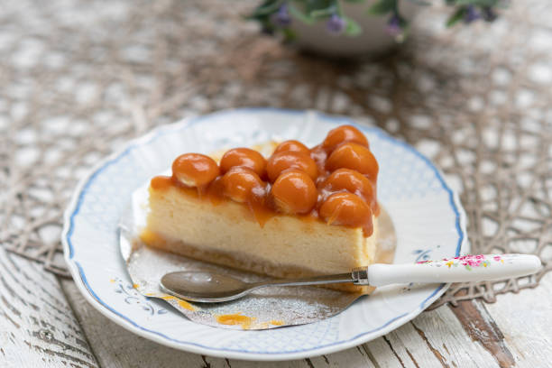 macadamia nuts with caramel sauce cheese cake