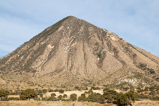 istock Remote mountain on way to Jalapa in Mexico 164191608
