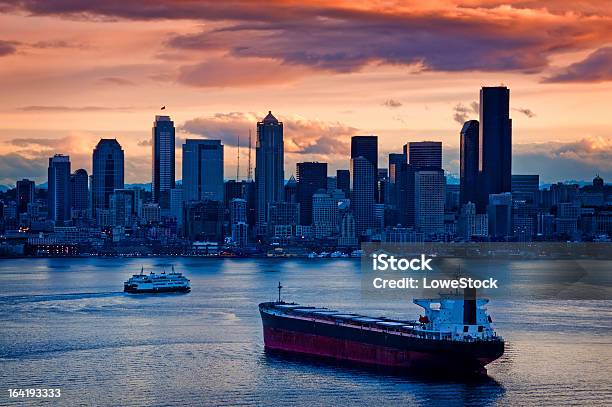 シアトルの日の出 - オイルタンカーのストックフォトや画像を多数ご用意 - オイルタンカー, タンカー, 日の出