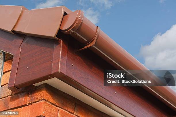Roofline Pvcu Soffitfaszie Bord Stockfoto und mehr Bilder von Dachvorsprung - Dachvorsprung, Holzimitat, Dach