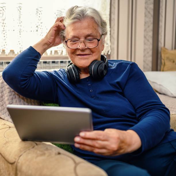 istock It's never too late to join the online community 1642140238