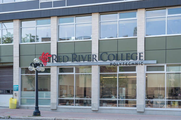 red river college polytechnic in winnipeg, manitoba, canada - university of manitoba imagens e fotografias de stock