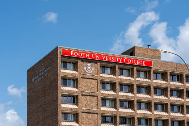 booth university college en winnipeg, manitoba, canadá - university of manitoba fotografías e imágenes de stock