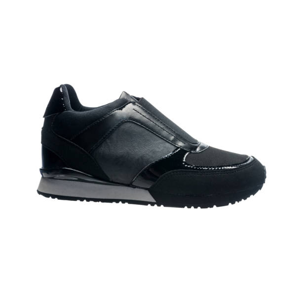 istock Women's sneakers on a flat sole, isolated object on a white background 1642478336